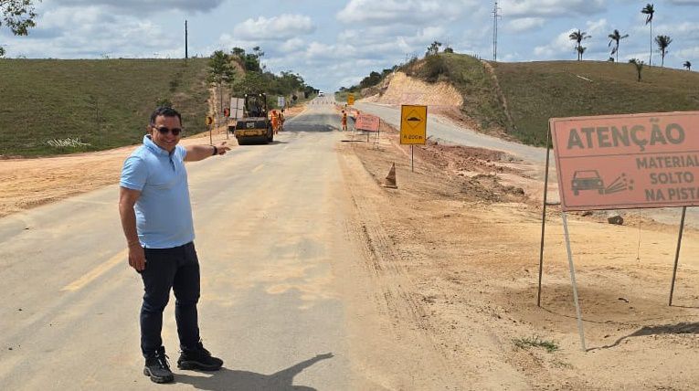 Gonzaga acompanha trabalhos de reconstrução da BR-364 e destaca serviço de qualidade realizado pelo DNIT